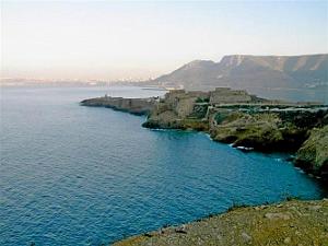 DU FORT SAINT ANDRE VUE SUR LA BAIE D ORAN 09 2004